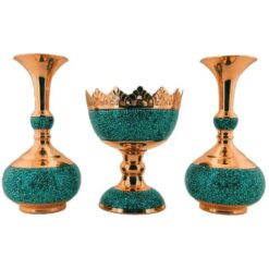ست سه تکه سرویس گلدان شلغمی فیروزه کوبی و آجیل خوری مس و فیروزه کوبی نیشابور قلم زنی شده و لب شبکه ای 16 سانتی سایروس