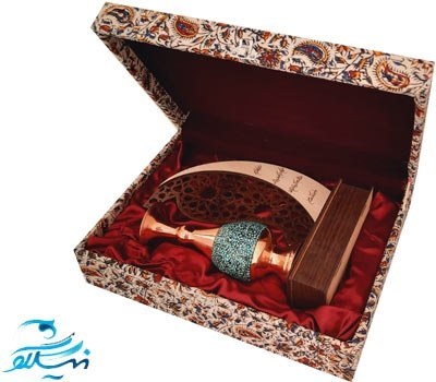 تندیس با گلدان فیروزه کوبی