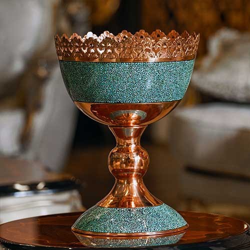 آجیل خوری فیروزه کوبی