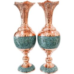 سنبلدان فیروزه کوبی یا گلدان 44 سانتی مس و فیروزه کوبی نیشابور قلم زنی شده و لب شبکه ای صنایع دستی سایروس