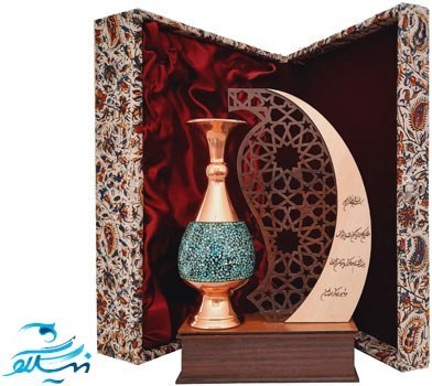 تندیس با گلدان فیروزه کوبی