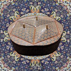 شکلاتخوری خاتمکاری با بستهبندی مخملی.
