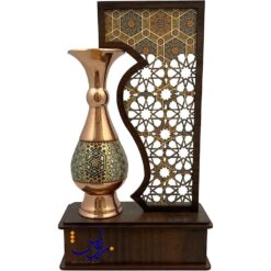تندیس چوبی و گلدان مس و خاتم