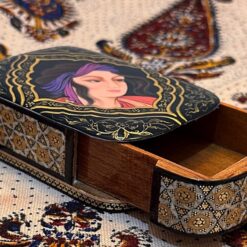 جعبه کشویی خاتم‌کاری با طرح مینیاتور