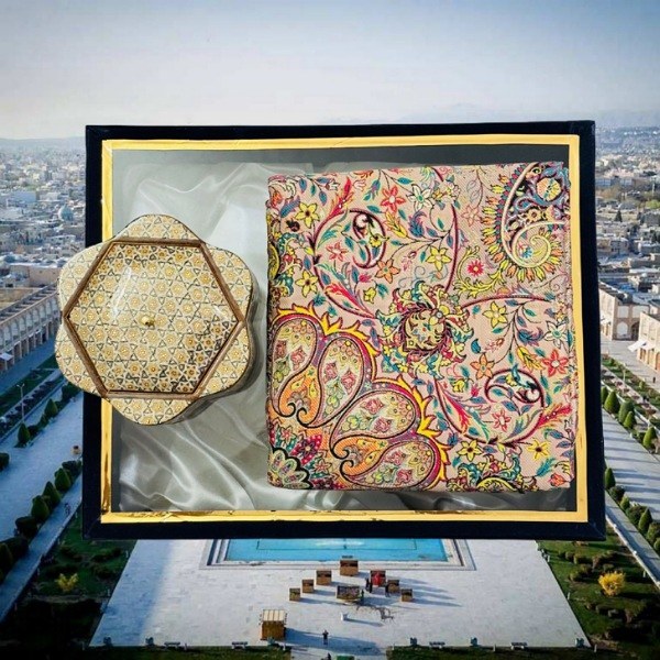ست هدیه ترمه دستباف با قندان چوبی خاتم – مناسب هدیههای خاص