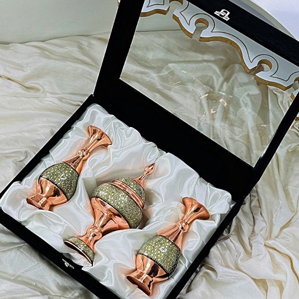 ست مدیریتی سنتی خاتمکاری (گلدان + شکلاتخوری)و جعبه مخمل